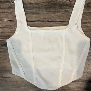 Immodel white cropped top
